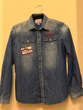 unisex kids - Guess Denim Button-Up Shirt with Red Embroidery